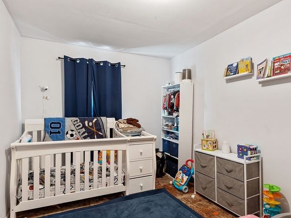 24 Greenwood St, Gardner MA 01440