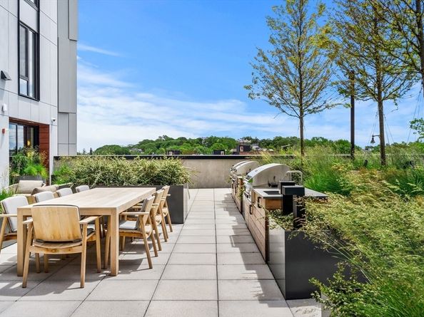 1515 Commonwealth Ave 615, Boston MA 02135