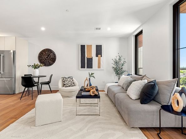 1515 Commonwealth Ave 615, Boston MA 02135