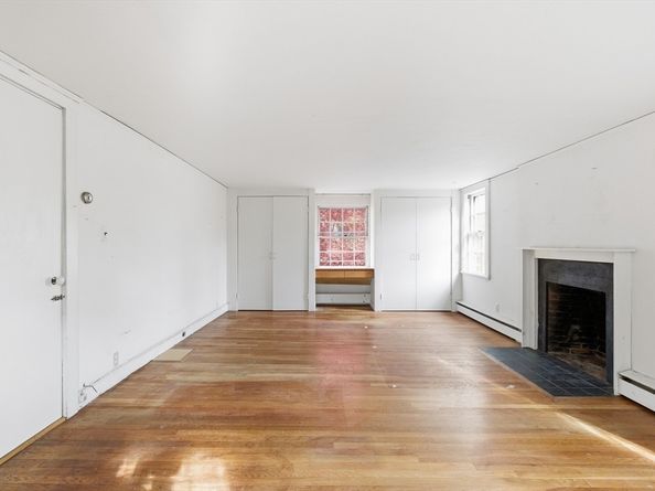 12-14 Gray Gardens W, Cambridge MA 02138