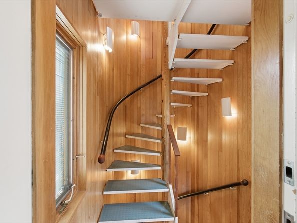 12-14 Gray Gardens W, Cambridge MA 02138