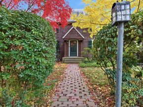 12-14 Gray Gardens W, Cambridge MA 02138