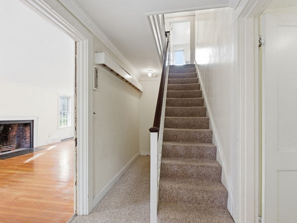 12-14 Gray Gardens W, Cambridge MA 02138