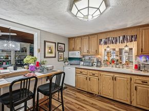 91 Pond St, Billerica MA 01821