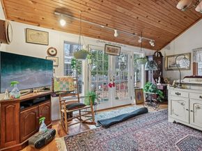 91 Pond St, Billerica MA 01821