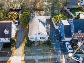 445 E Foster St, Melrose MA 02176