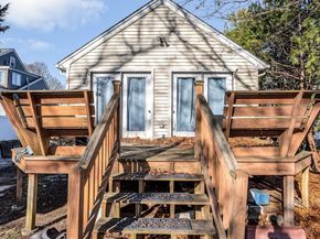445 E Foster St, Melrose MA 02176