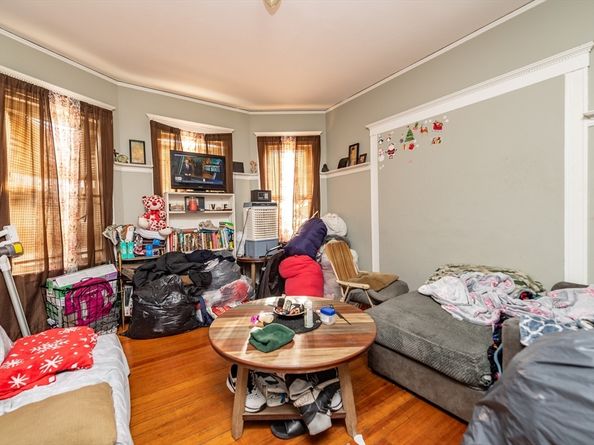 18 Santuit St, Boston MA 02124