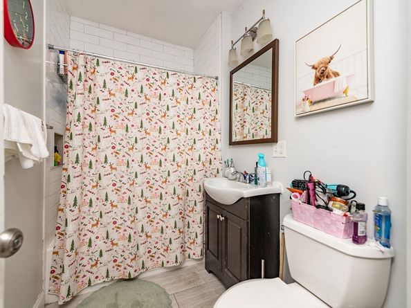 18 Santuit St, Boston MA 02124