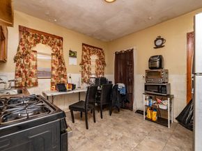 18 Santuit St, Boston MA 02124