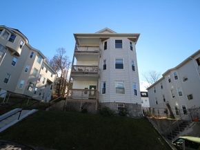 82 Green Hill Pkwy, Worcester MA 01605