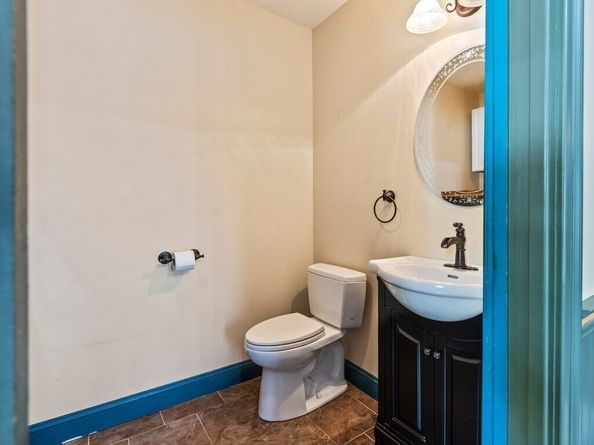 1082 Old Dana Rd, Barre MA 01005