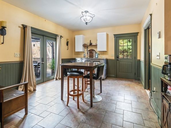 1082 Old Dana Rd, Barre MA 01005