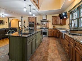 1082 Old Dana Rd, Barre MA 01005