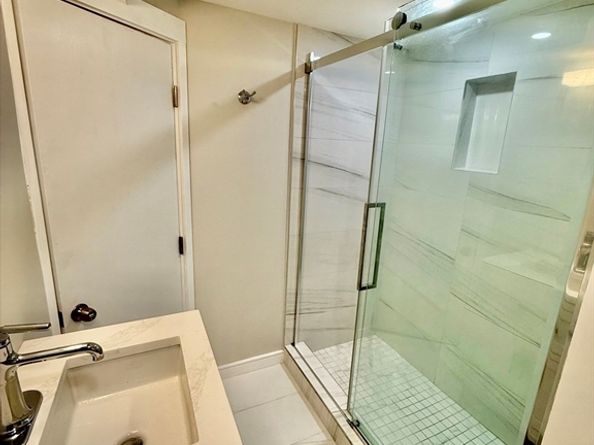 330 Dartmouth B1, Boston MA 02116