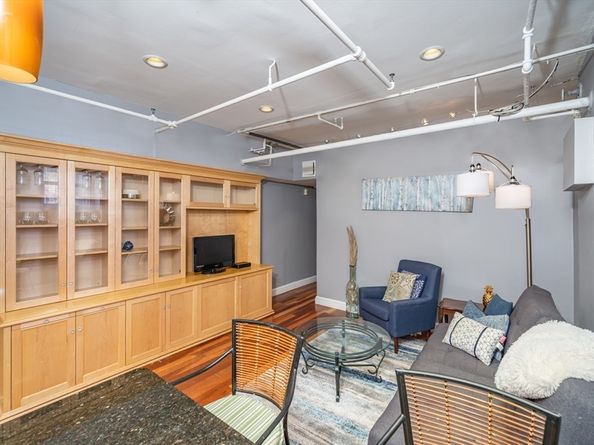 330 Dartmouth B1, Boston MA 02116