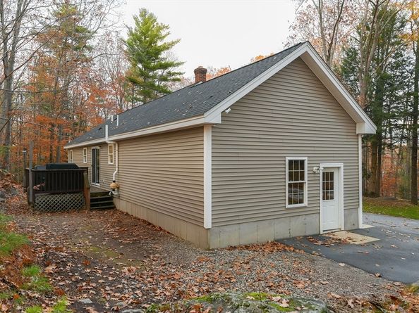 35 Hillside Dr, Winchendon MA 01475
