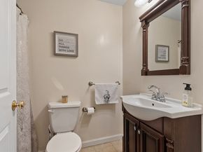 35 Hillside Dr, Winchendon MA 01475