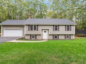 35 Hillside Dr, Winchendon MA 01475