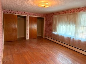 22 Roy St, Worcester MA 01603