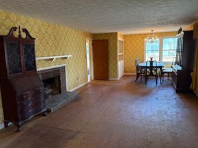 22 Roy St, Worcester MA 01603