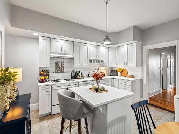 37 M St, Boston MA 02127