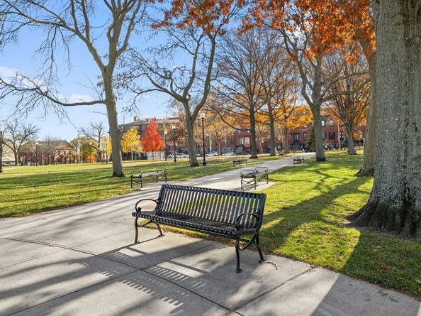 37 M St, Boston MA 02127