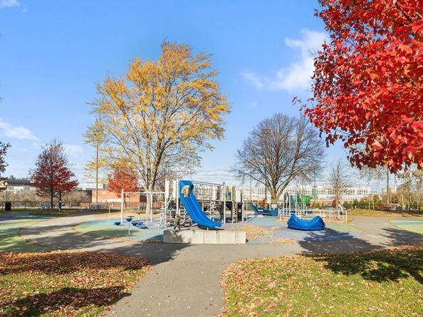 37 M St, Boston MA 02127