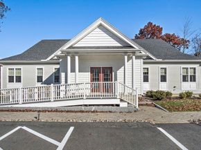 25 Salisbury Hill Blvd. 64, Worcester MA 01609