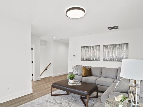 25 Salisbury Hill Blvd. 64, Worcester MA 01609