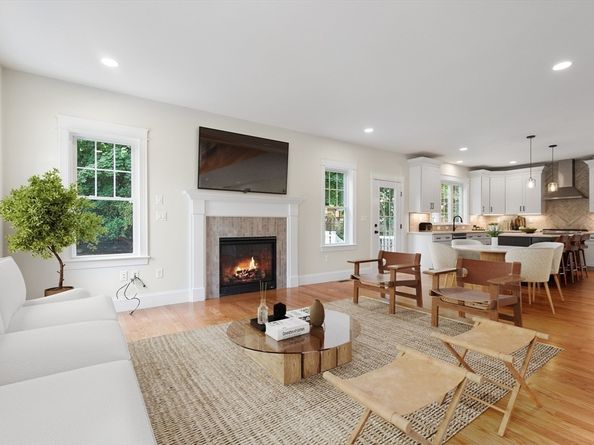 31 Wilson St, Medford MA 02155