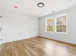 135 Plymouth, Carver MA 02330