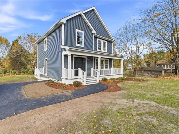 135 Plymouth, Carver MA 02330