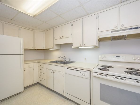 73 Broad Reach M21C, Weymouth MA 02191