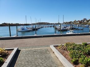 73 Broad Reach M21C, Weymouth MA 02191
