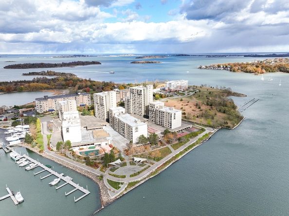 73 Broad Reach M21C, Weymouth MA 02191