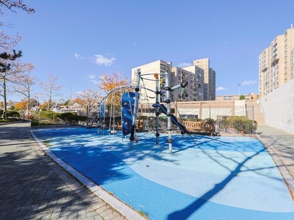 73 Broad Reach M21C, Weymouth MA 02191