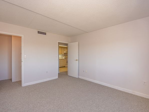 73 Broad Reach M21C, Weymouth MA 02191