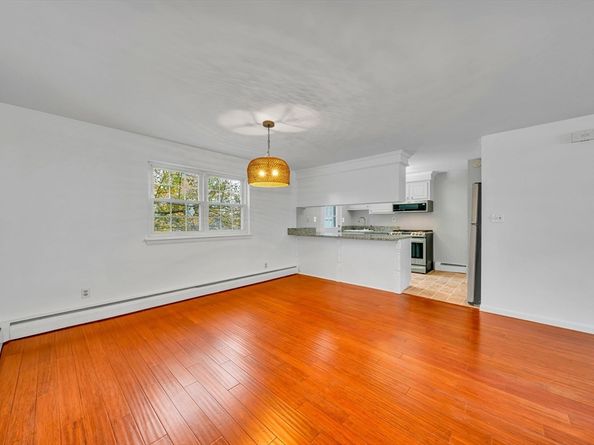 88 Kingston St 88, North Andover MA 01845