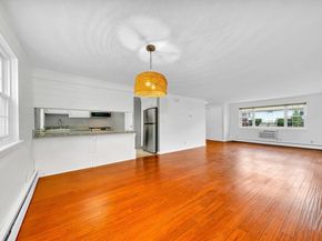 88 Kingston St 88, North Andover MA 01845