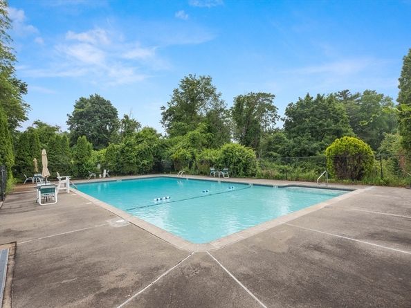 88 Kingston St 88, North Andover MA 01845