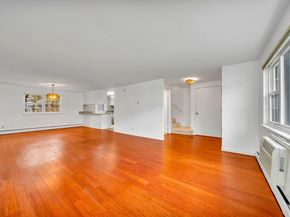 88 Kingston St 88, North Andover MA 01845