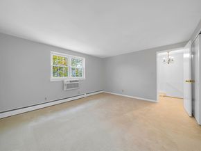 88 Kingston St 88, North Andover MA 01845