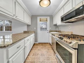 88 Kingston St 88, North Andover MA 01845