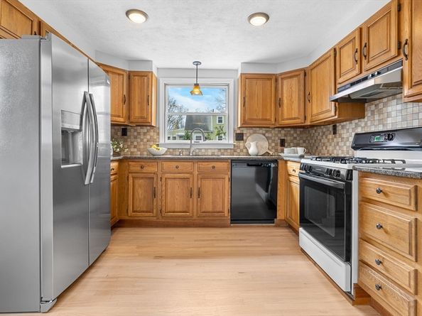 23 Yale Rd, Arlington MA 02474