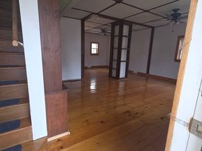 29 Liberty, Warren MA 01083