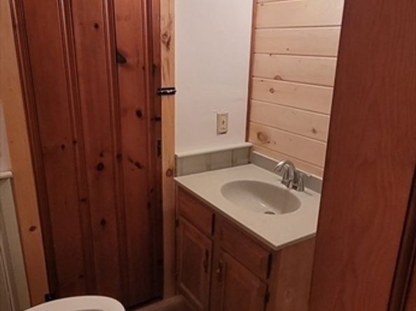 29 Liberty, Warren MA 01083