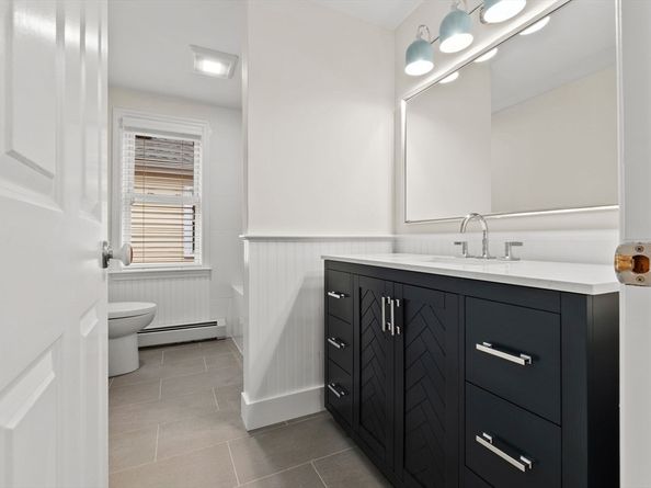 13 Broad St, Newburyport MA 01950