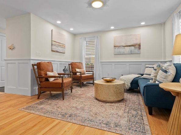 13 Broad St, Newburyport MA 01950