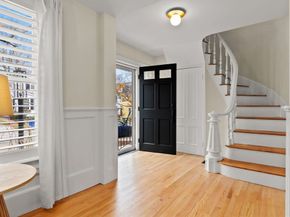 13 Broad St, Newburyport MA 01950